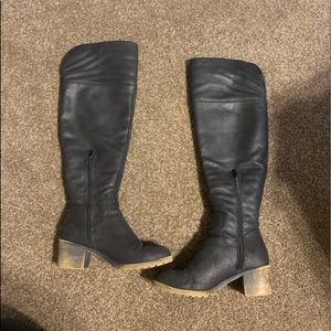 Gently Used Black Boots